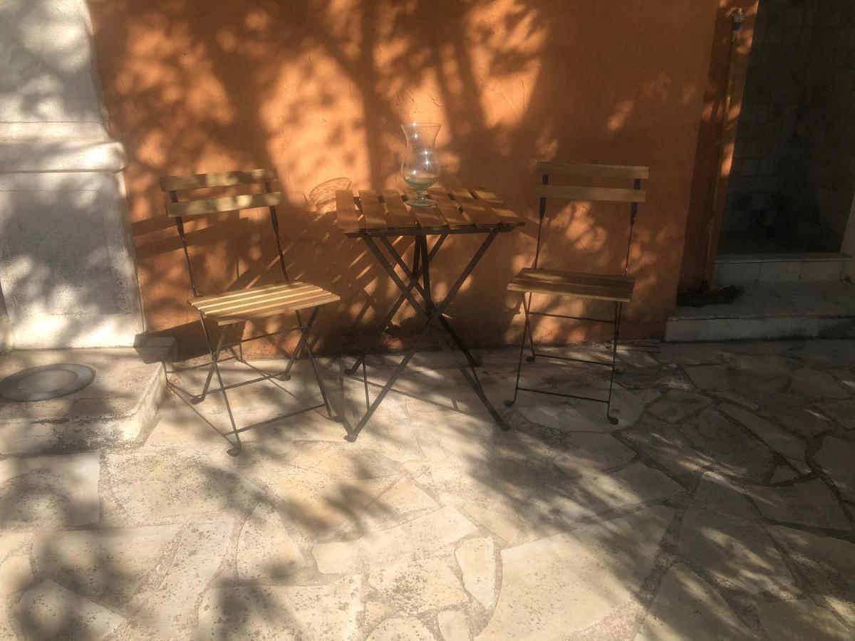 Le Pool House - Private Jacuzzi - Mas Des Sous Bois Hotel Ventabren Exterior foto