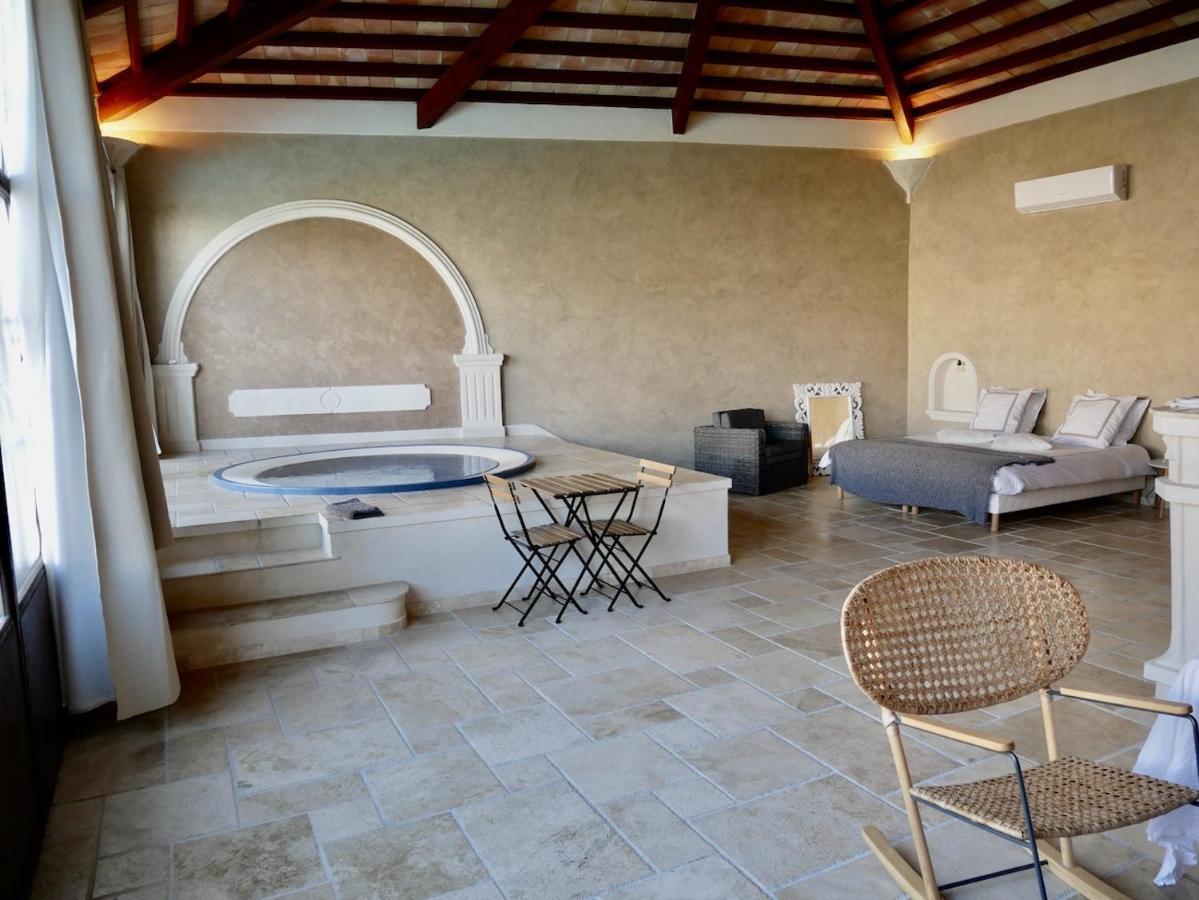 Le Pool House - Private Jacuzzi - Mas Des Sous Bois Hotel Ventabren Exterior foto