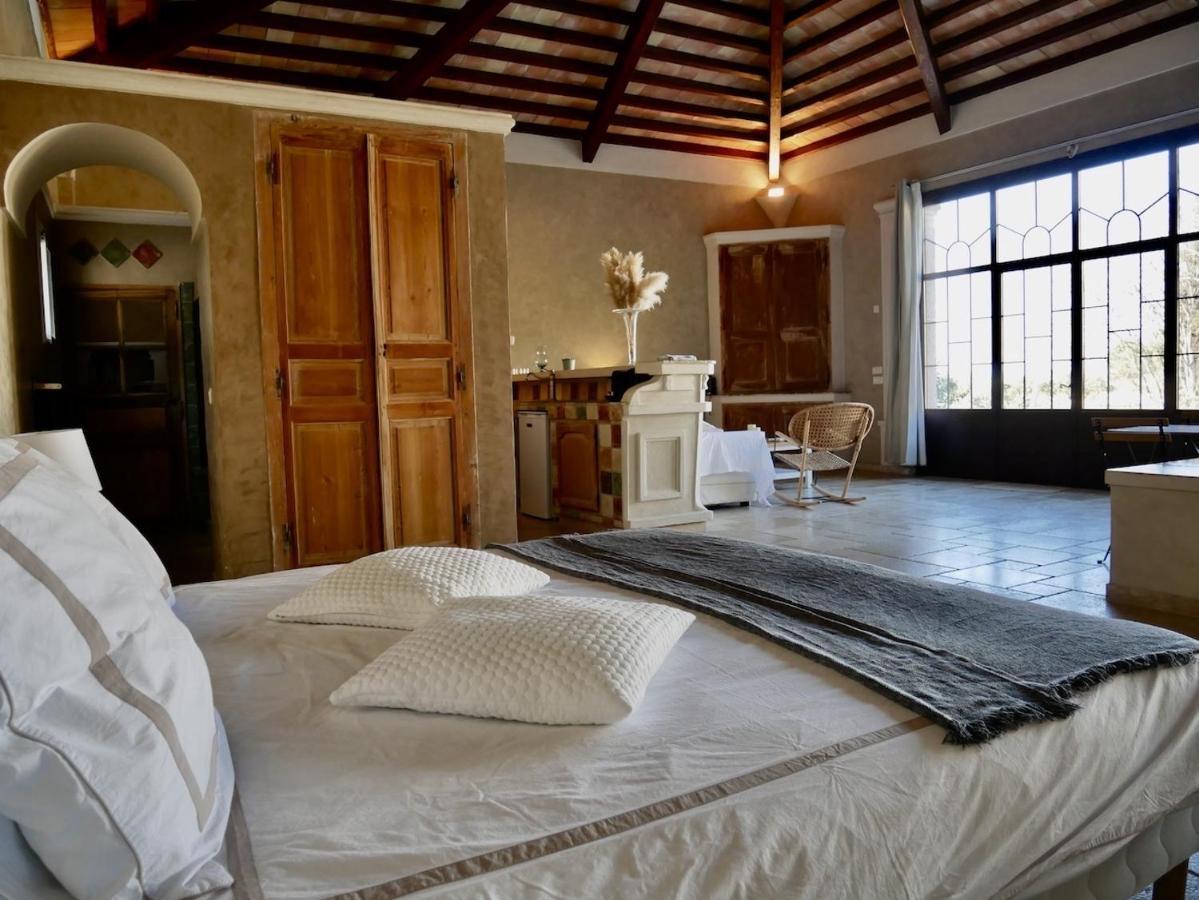 Le Pool House - Private Jacuzzi - Mas Des Sous Bois Hotel Ventabren Exterior foto