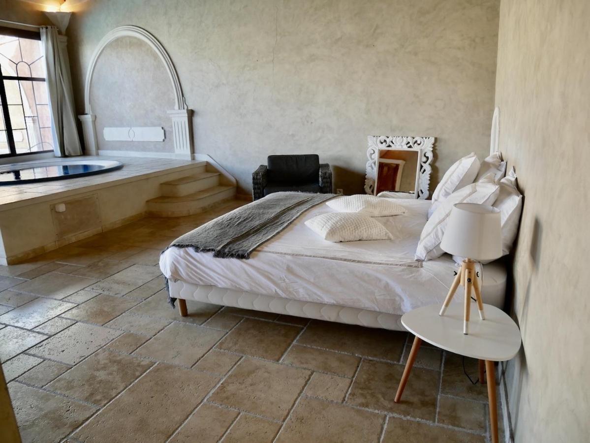 Le Pool House - Private Jacuzzi - Mas Des Sous Bois Hotel Ventabren Exterior foto